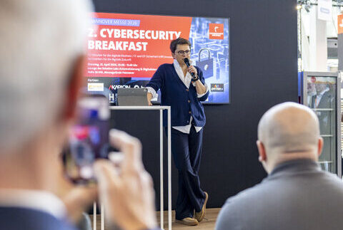 Sts Anke Pörksen beim Cybersecurity Breakfast auf der HMI